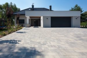 Polbruk_Ideo Komfortowy podjazd. O czym warto pomyśleć przy jego budowie?